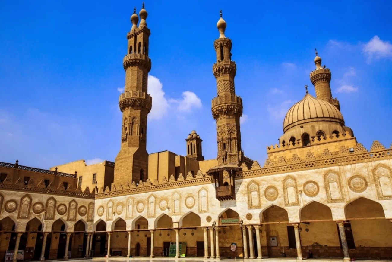 Moschea di Al Azhar: Un'Icona Storica del Cairo Islamico